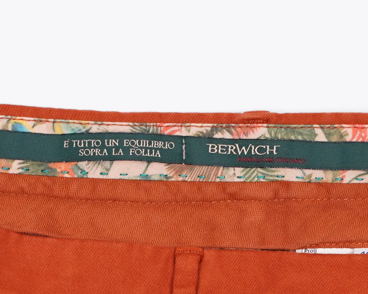 Berwich Morello Garment Dyed Chinos- Zucca