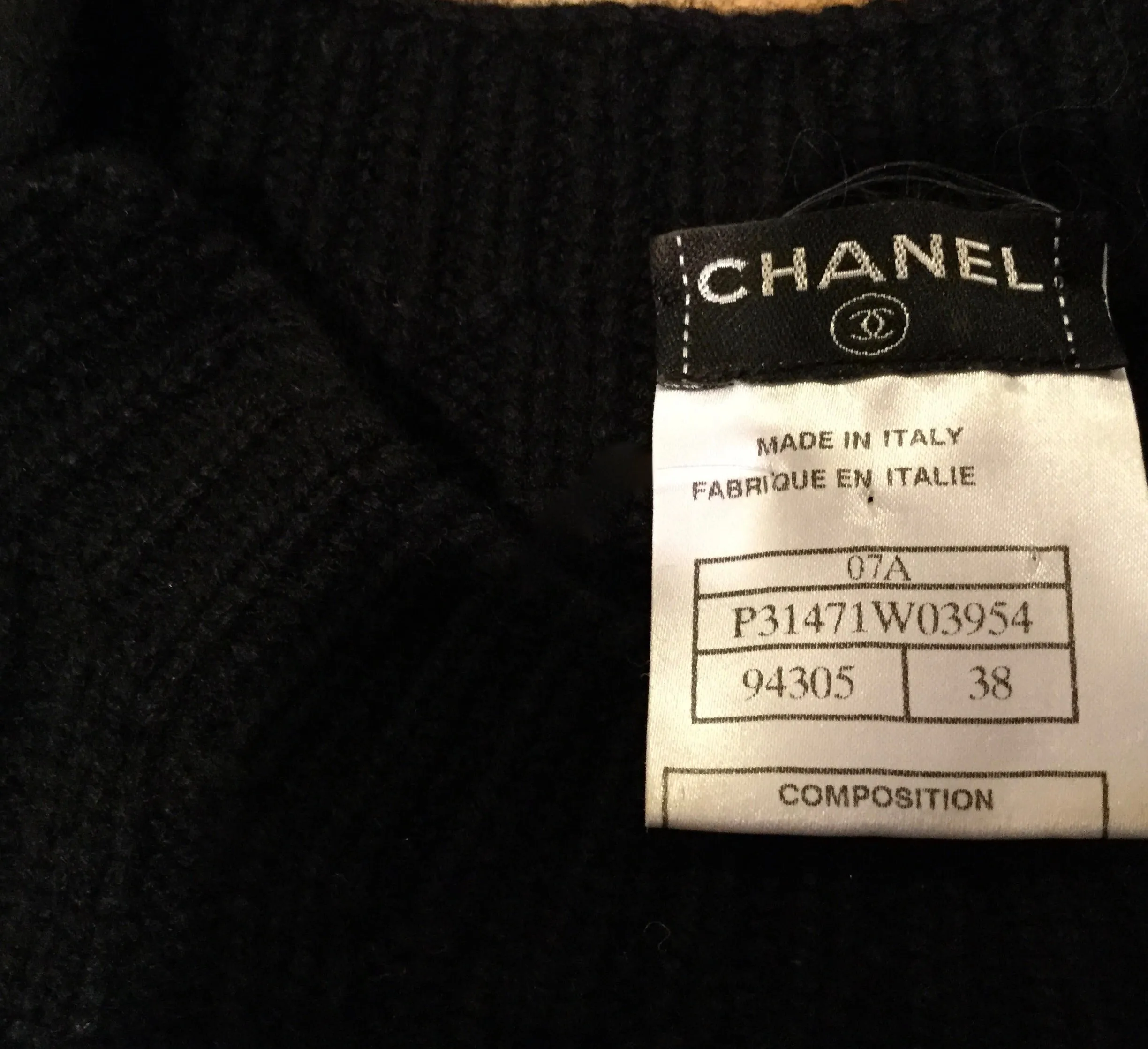 Chanel 07A 2007 Fall Autumn Black Sequins Short Sleeve ribbed cashmere sweater top blouse FR 38 US 4