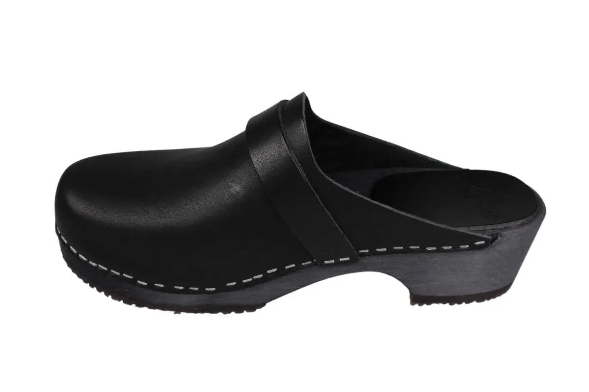 Elsa Classic Black Leather Clogs on Black Base