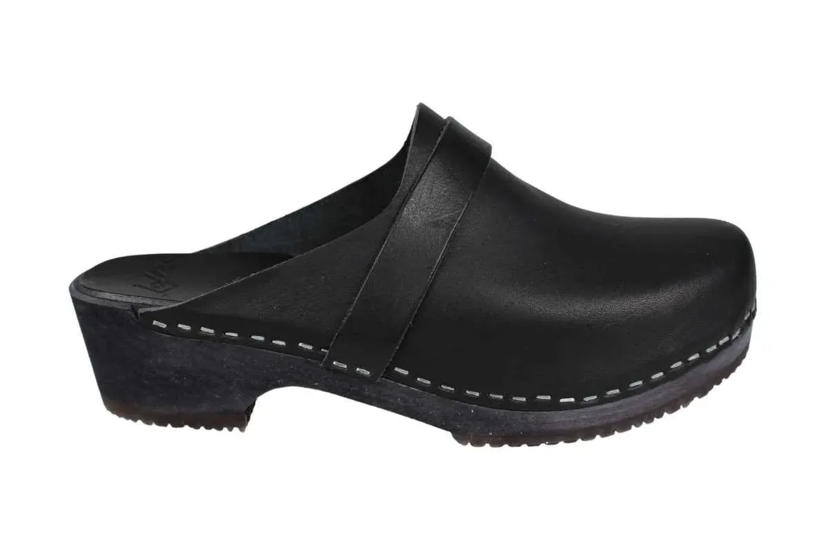 Elsa Classic Black Leather Clogs on Black Base