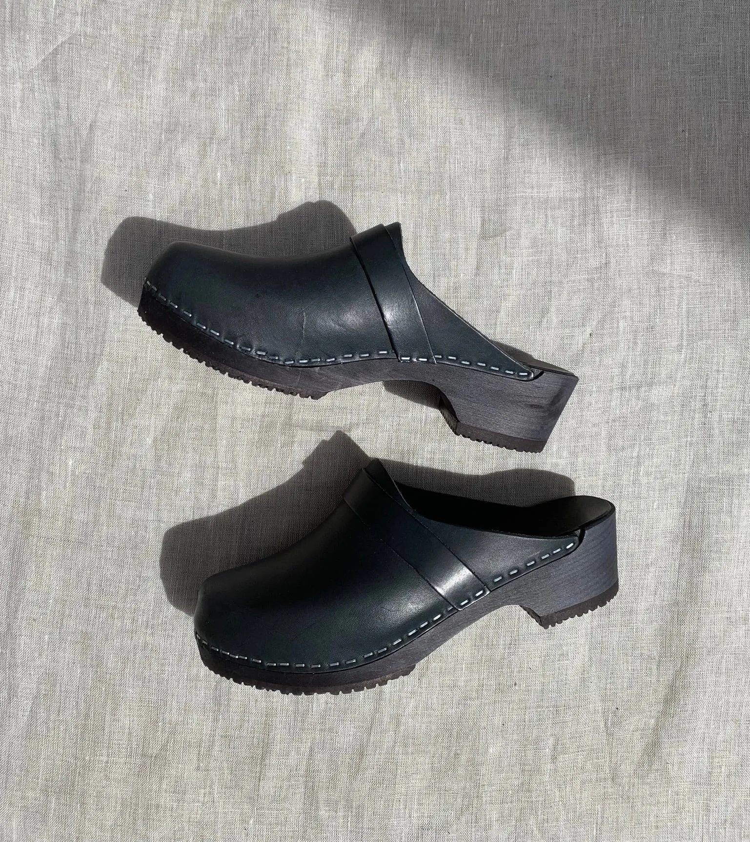 Elsa Classic Black Leather Clogs on Black Base