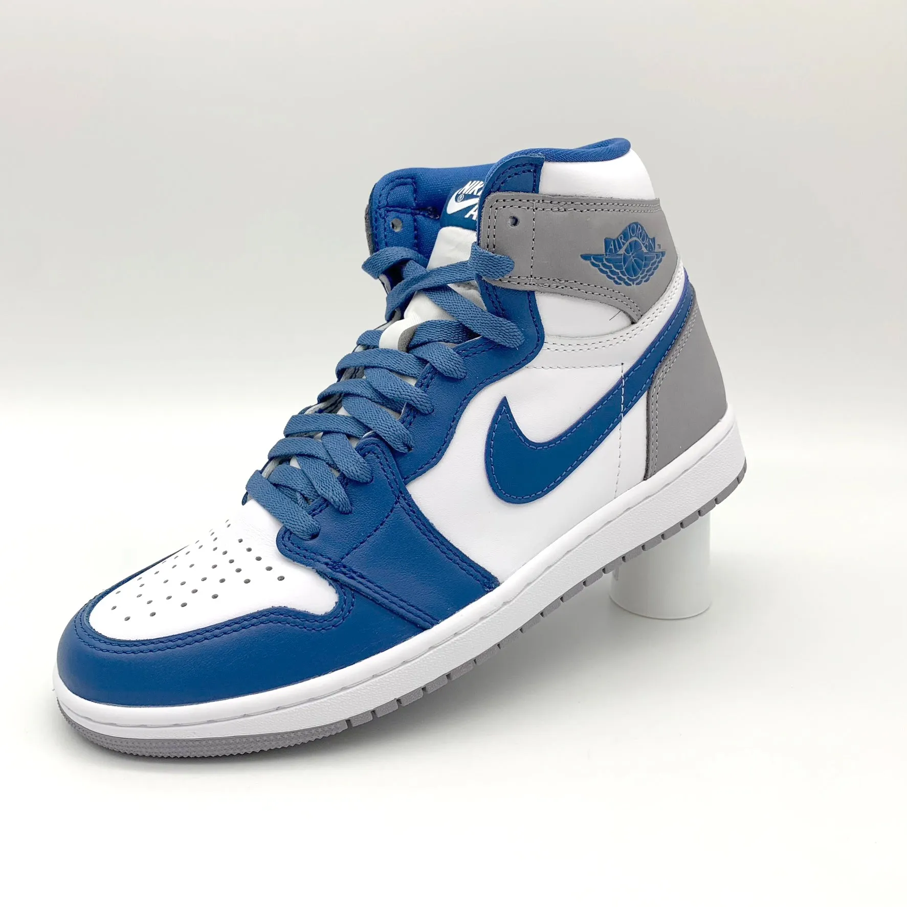 Classic True Blue Jordan 1 Retro High OG